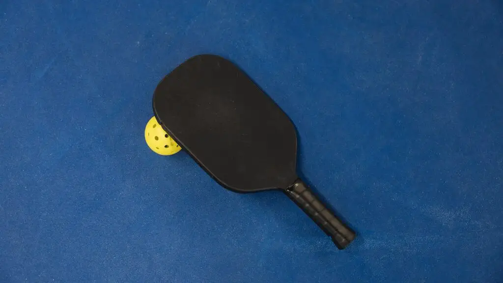 Pickleball vs. Squash: Difficulty Level